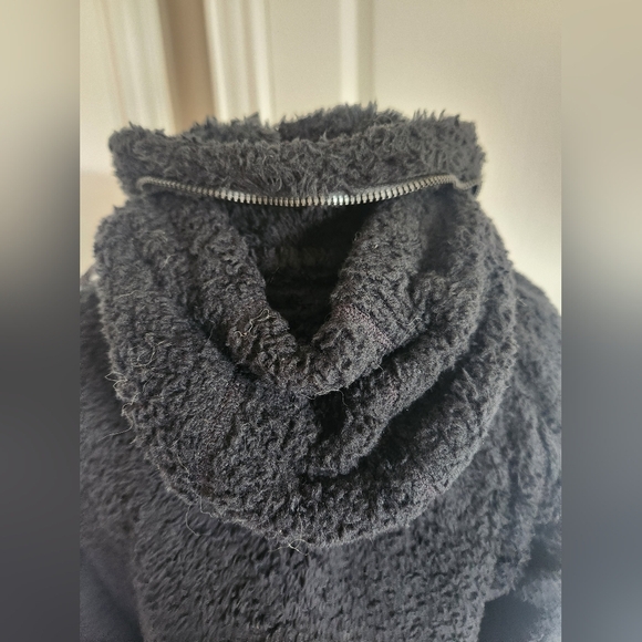 Women's Fleece Kuhl Jacket Size Medium - Picture 10 of 16